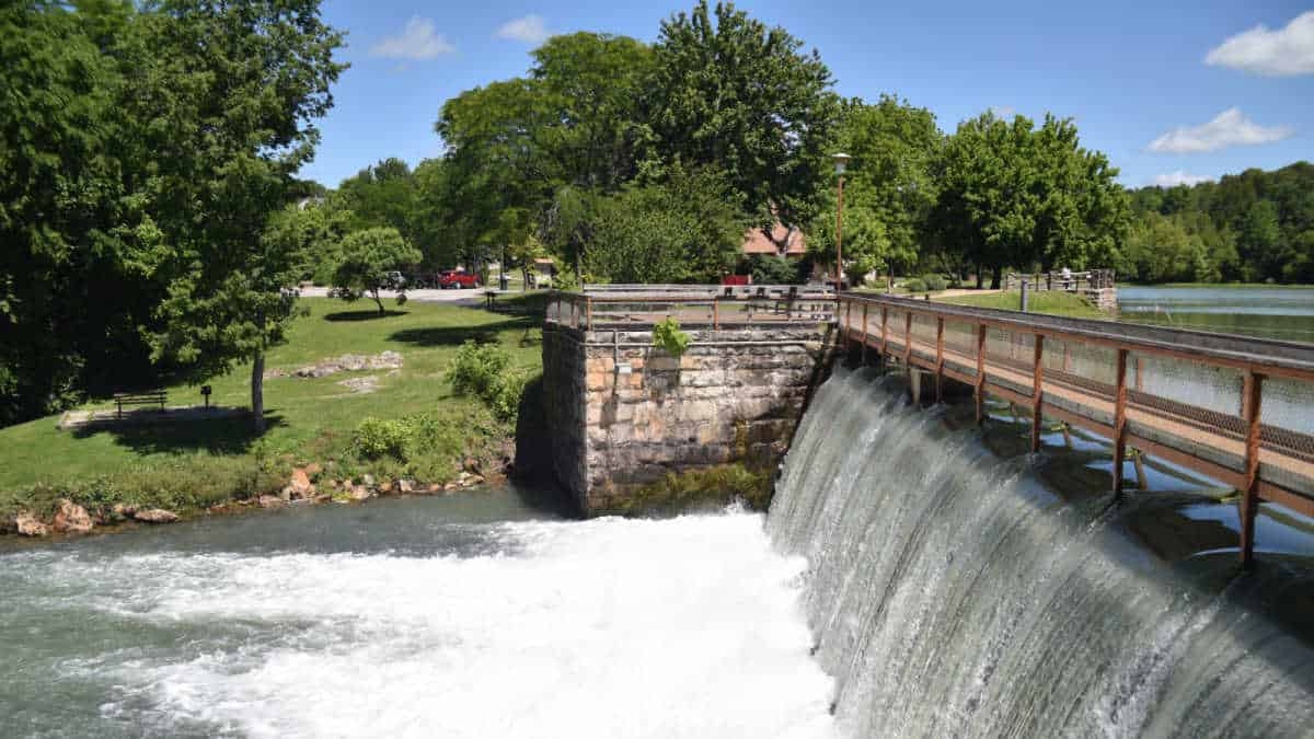 Mammoth Spring, Arkansas Cities Of The Ozarks (Visitor's Guide)